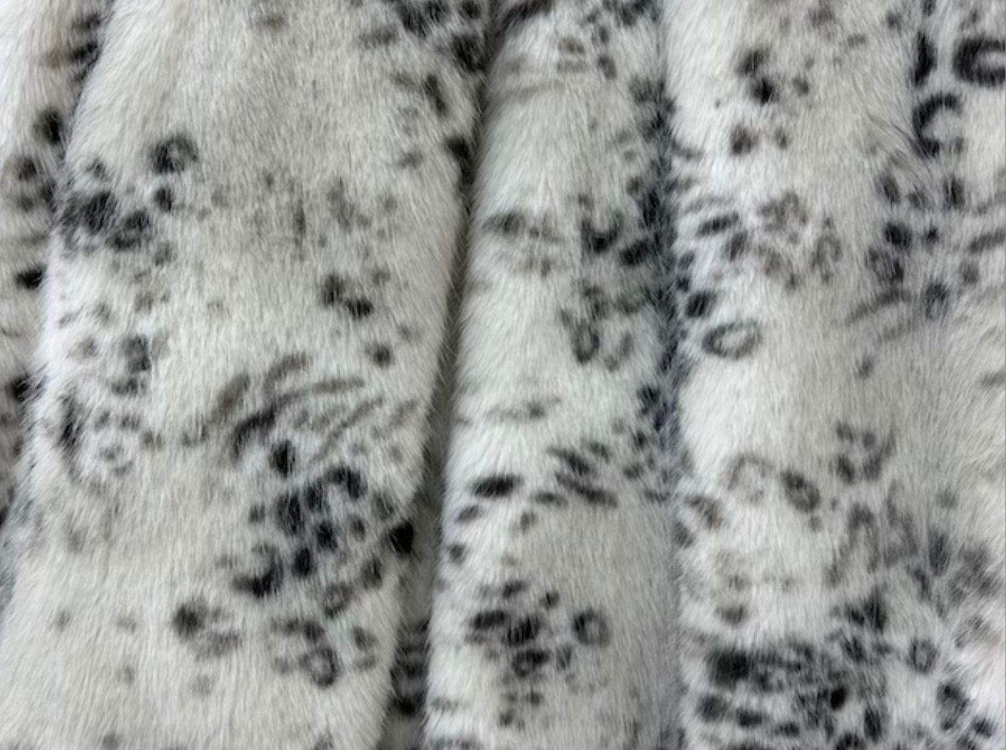Искусственный мех MIROFOX / коллекция EKZO / цвет — Frosted Leopard (Снежный барс)