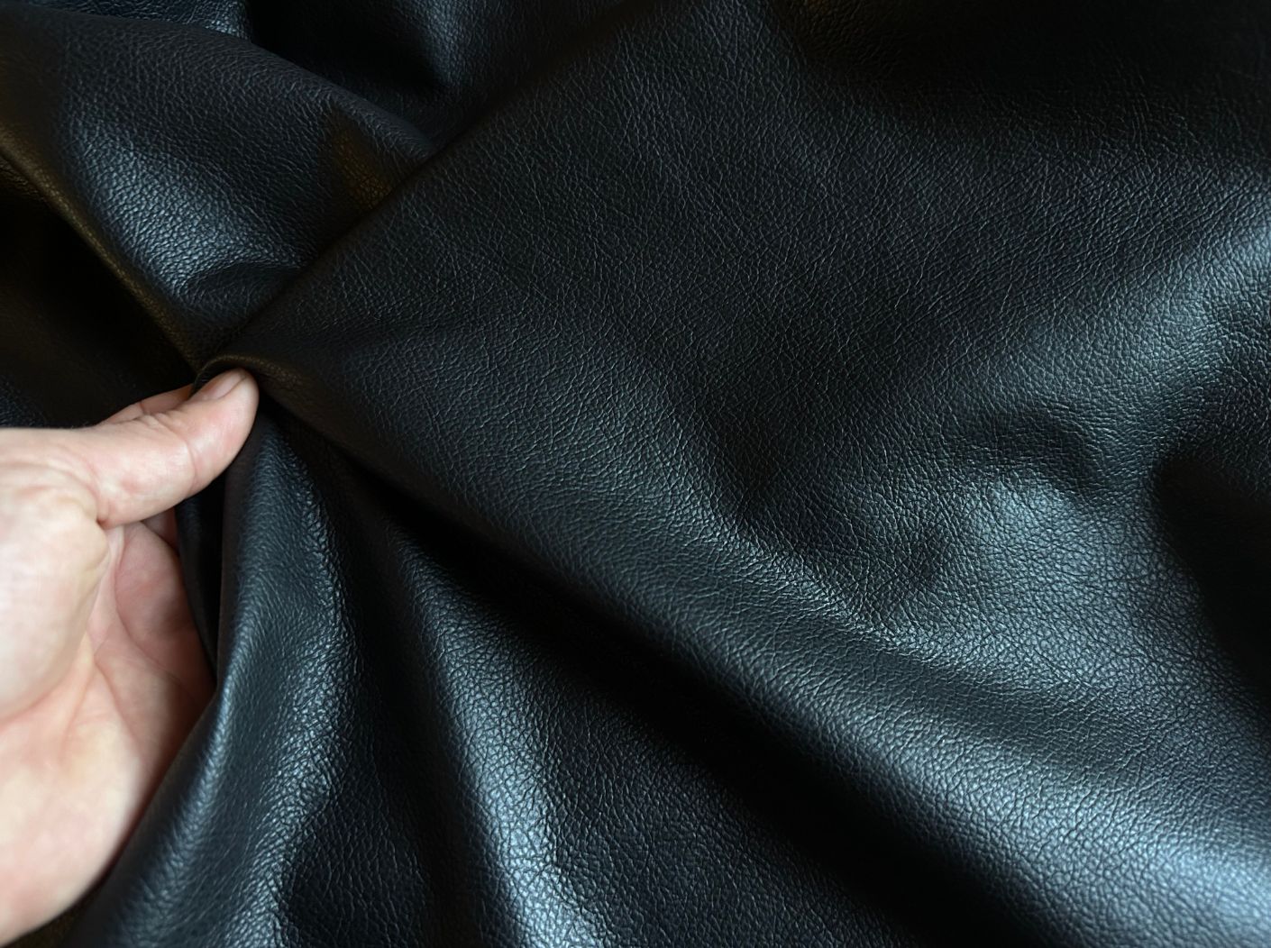 Эко-кожа MIROFOX коллекции Eco Leather — цвет «Total Black»